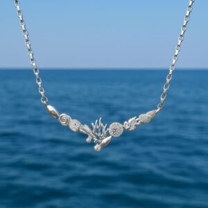 Meeresleben Halskette Silber mit maritimen Motiven wie Korallen, Muscheln und Seesternen