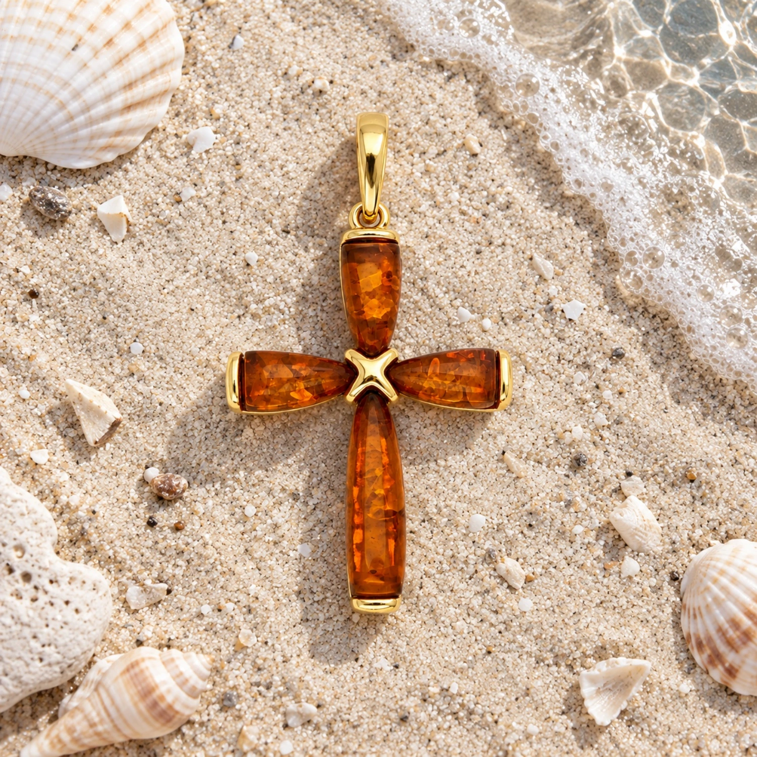 anhaenger-silber-925-24k-vergoldet-bernstein-kreuz-sand Anhänger Silber 925 24k vergoldet Bernstein Kreuz Cognac; eleganter Schmuck mit Ostseebernstein; Bernstein Kettenanhänger Kreuz Unisex