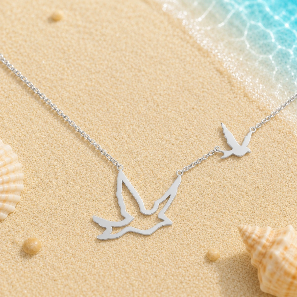 halskette-silber-925-schwalben-strand Halskette Silber 925 Schwalben, rhodinierte Silberkette mit Schwalben-Motiv von Insel Gefühle; Kette mit Schwalben-Anhänger; Kette mit Möwen