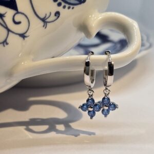 Creole Silber „Blue Flora“ - Rhodiniertes Silber 925 mit hellblauen Zirkonia-Steinen