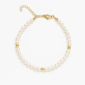 Perlenarmband Silber „Zarter Glanz” Vergoldet mit weißen Süßwasserperlen und vergoldeten Silberdetails