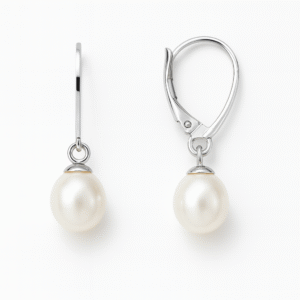 Perlenohrringe Silber „Seetropfen” mit weißen Süßwasserperlen in Tropfenform