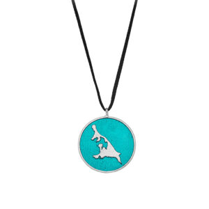 Handgefertigte Halskette Silber 925 Usedom Insel mit türkisfarbenem Emaille-Anhänger und satiniertem Band.