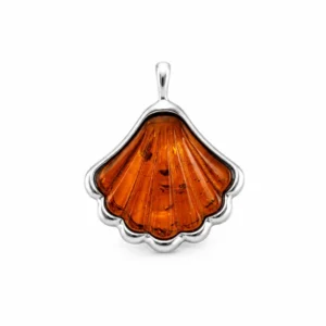 Eleganter Bernstein Anhänger Silber 925 Jakobsmuschel Cognac mit echtem baltischem Bernstein in warmem Cognac-Ton; Schmuck mit Muschel Motiv als ein schönes Ostsee Souvenir