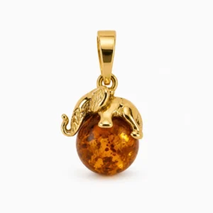 Bernstein Anhänger Gold 375 Bernsteinelefant Cognac mit Elefant auf runder Bernsteinkugel; Anhänger mit Elefant Motiv