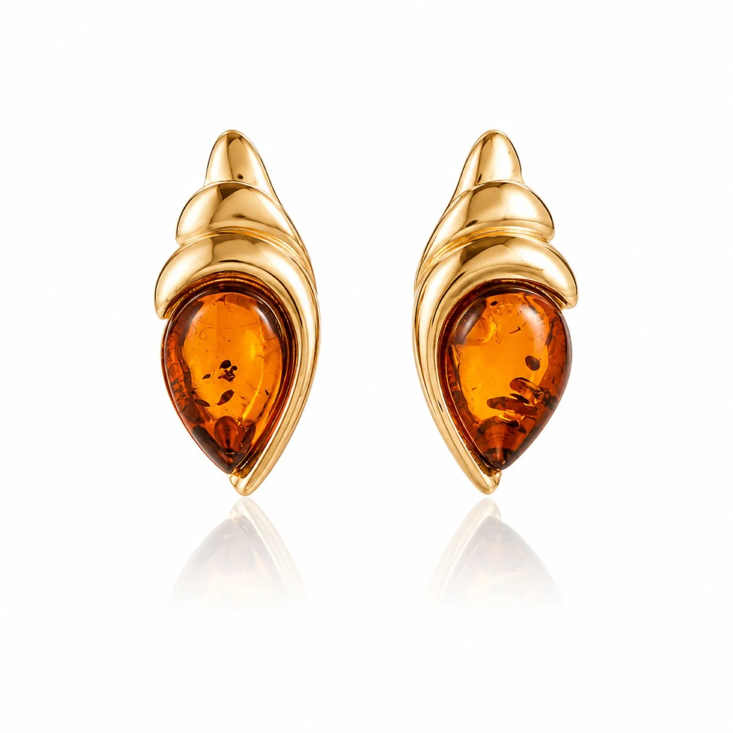 bernstein-ohrstecker-gold-375-muschel-cognac Bernstein Ohrstecker Gold 375 „Muschel“ Cognac für Damen; Muschel Ohrringe mit Bernstein für jeden Anlass, Maritimer Schmuck mit echtem Ostseebernstein und Muschel-Motiv